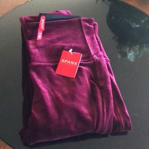 Spanx burgundy velvet legging